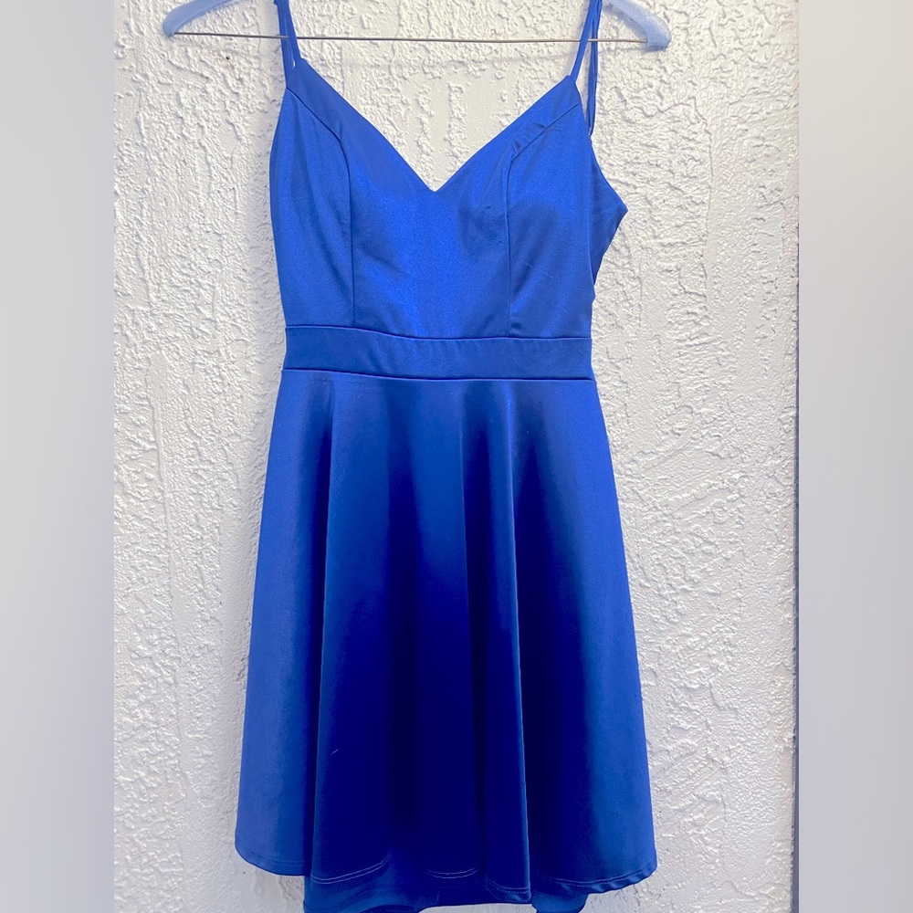 Blue lace up backless dress